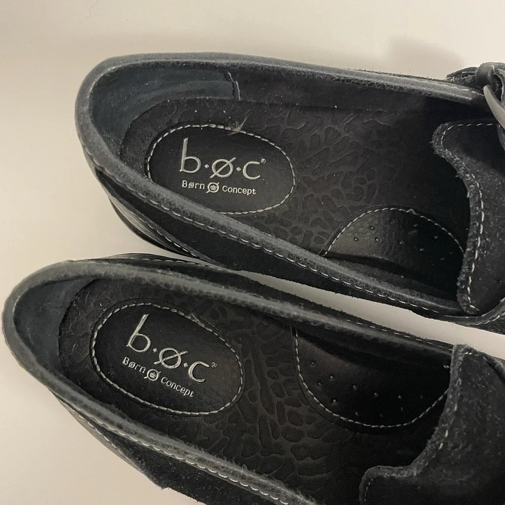Born‎ b.o.c Womens Erna Loafers Size 7M Black Suede Slip On Flat Shoes Buckles